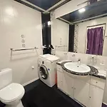 парк шевченко .пляж ланжерон возле дельфинария Appartement *
