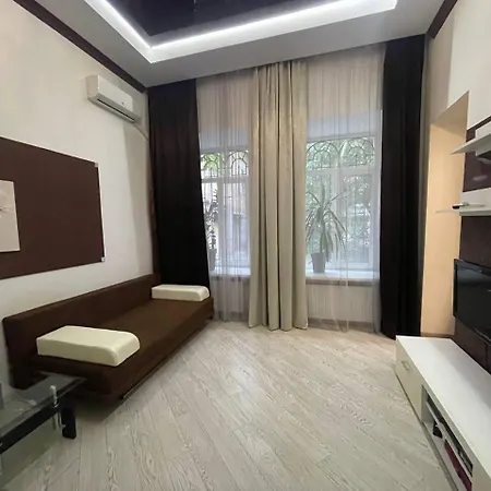 Apartment парк шевченко .пляж ланжерон возле дельфинария