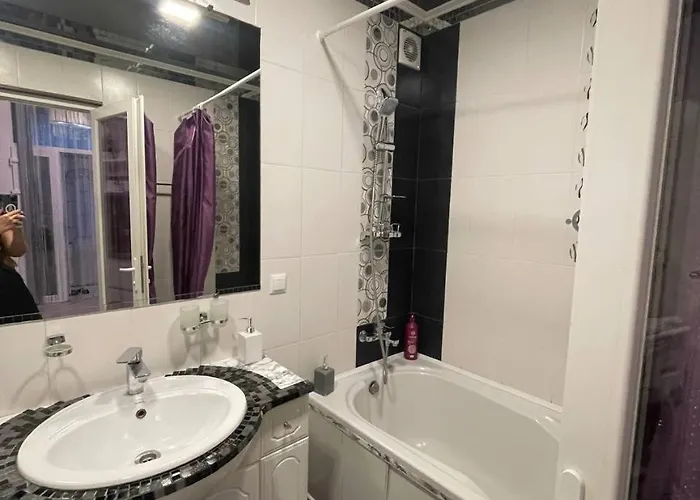 парк шевченко .пляж ланжерон возле дельфинария *