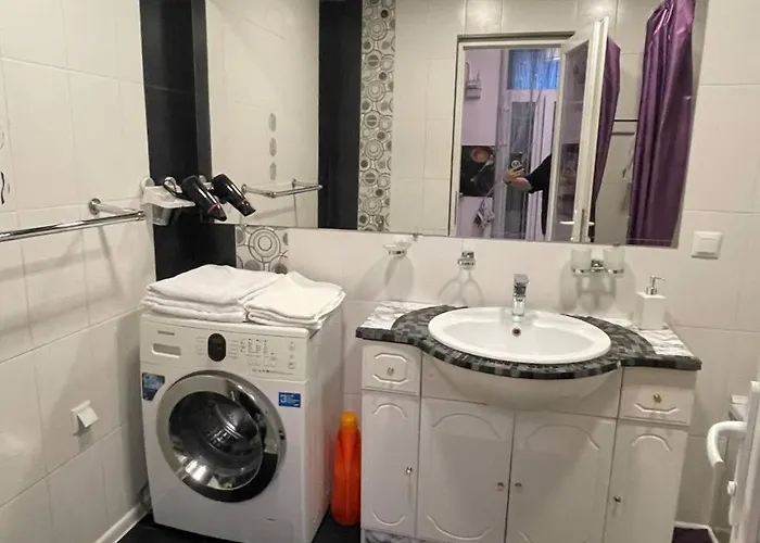 парк шевченко .пляж ланжерон возле дельфинария