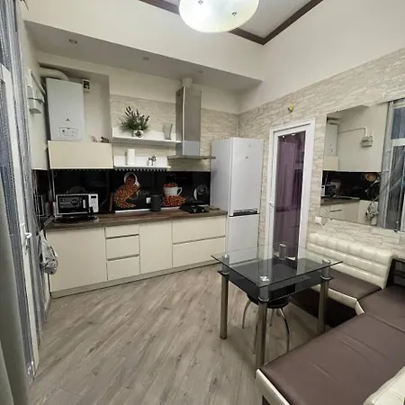 Apartment парк шевченко .пляж ланжерон возле дельфинария