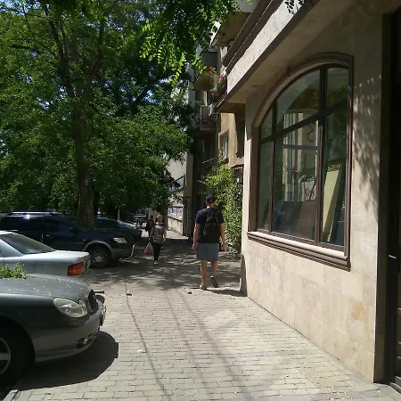 Apartment парк шевченко .пляж ланжерон возле дельфинария *
